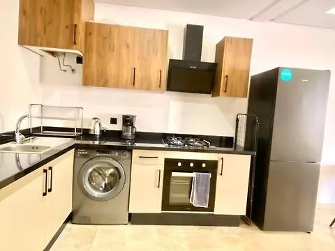 Apartment Modern Stay With Pool Near Gueliz Downtown Marrakech Marrakesch